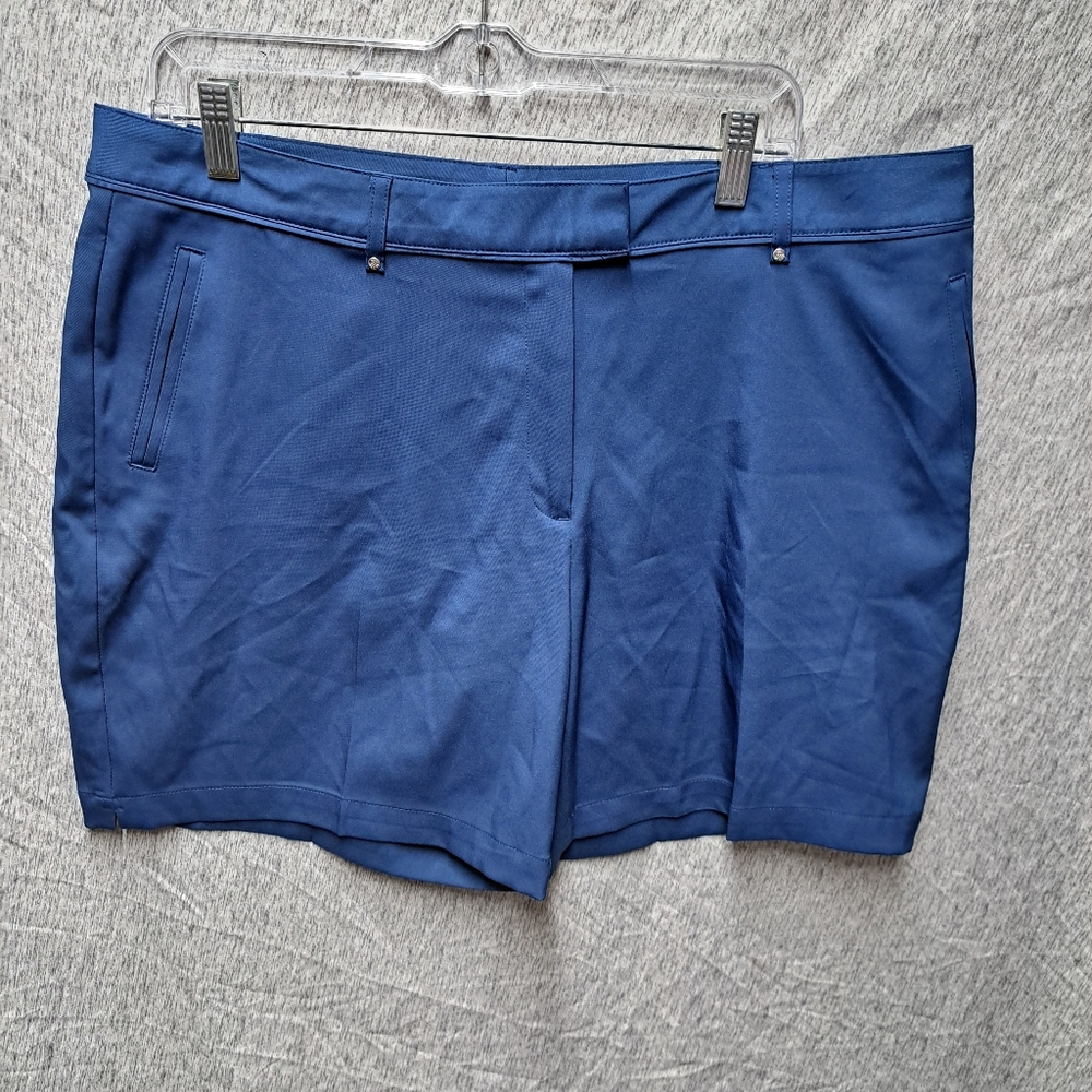 NWT Lady Hagen women's 7in essentials short in Navy Estate size 16